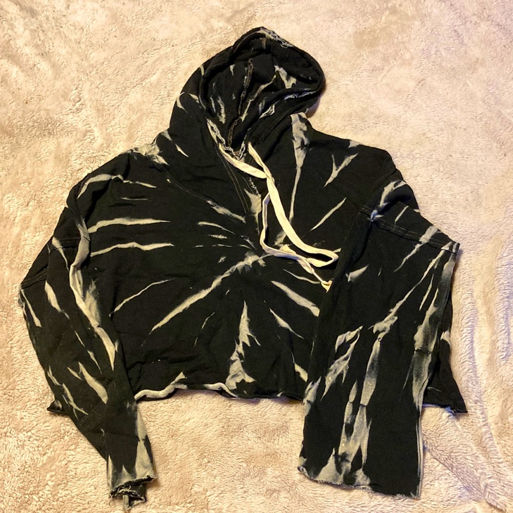 POL Cropped Black Tie-dye Hoodie